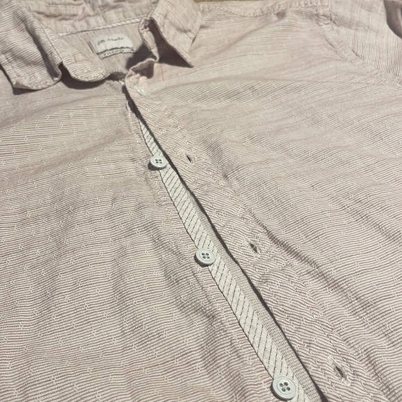 Nice Button Down!! - Picture 3 of 7